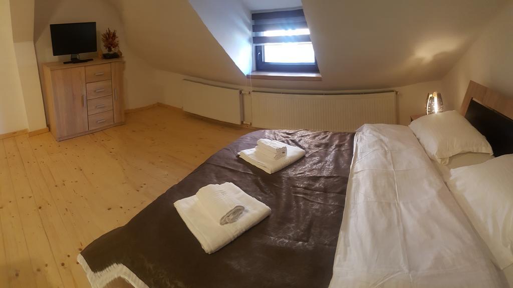 Apartament Romanita シビウ エクステリア 写真