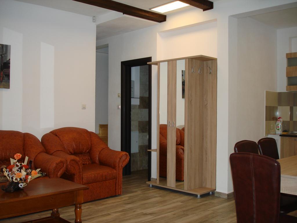 Apartament Romanita シビウ エクステリア 写真